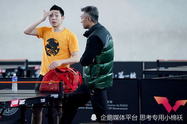 影片吸引了前作主创全员回归，导演大卫·弗兰科尔，编剧艾琳·布罗什·麦肯纳，主演安妮·海瑟薇、“梅姨”梅丽尔·斯特里普、艾米莉·布朗特和斯坦利·图齐。